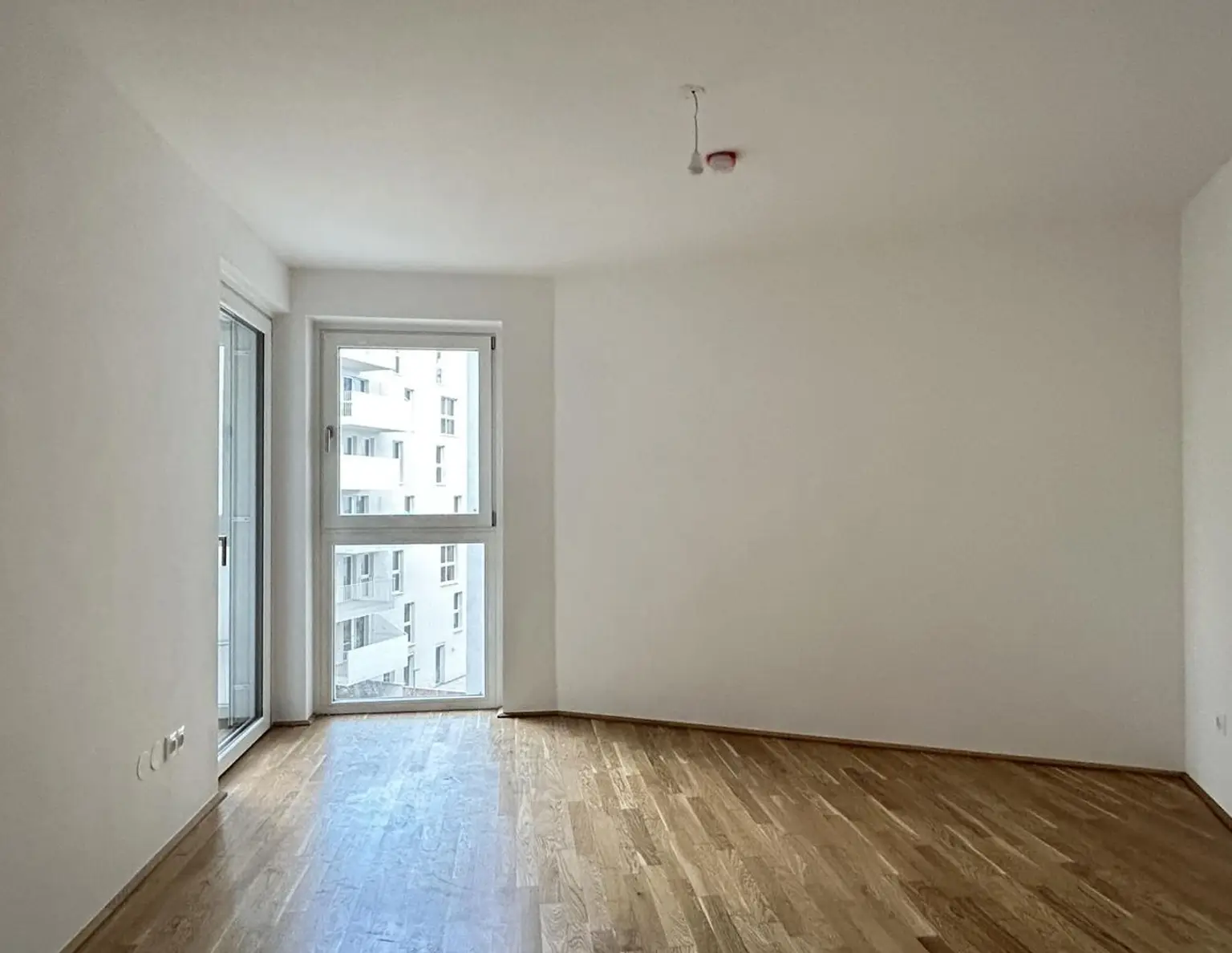 Top Neubau! 2-Zimmer-Wohnung mit Balkon - Erstbezug ohne Provision