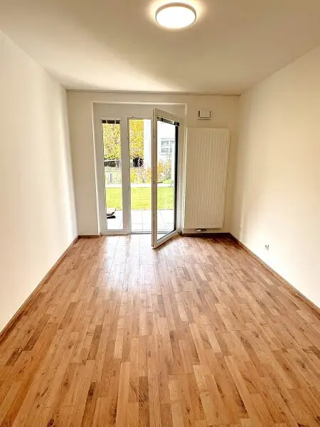 WUNDERSCHÖNER ERSTBEZUG MIT GARTEN UND SONNENTERRASSE