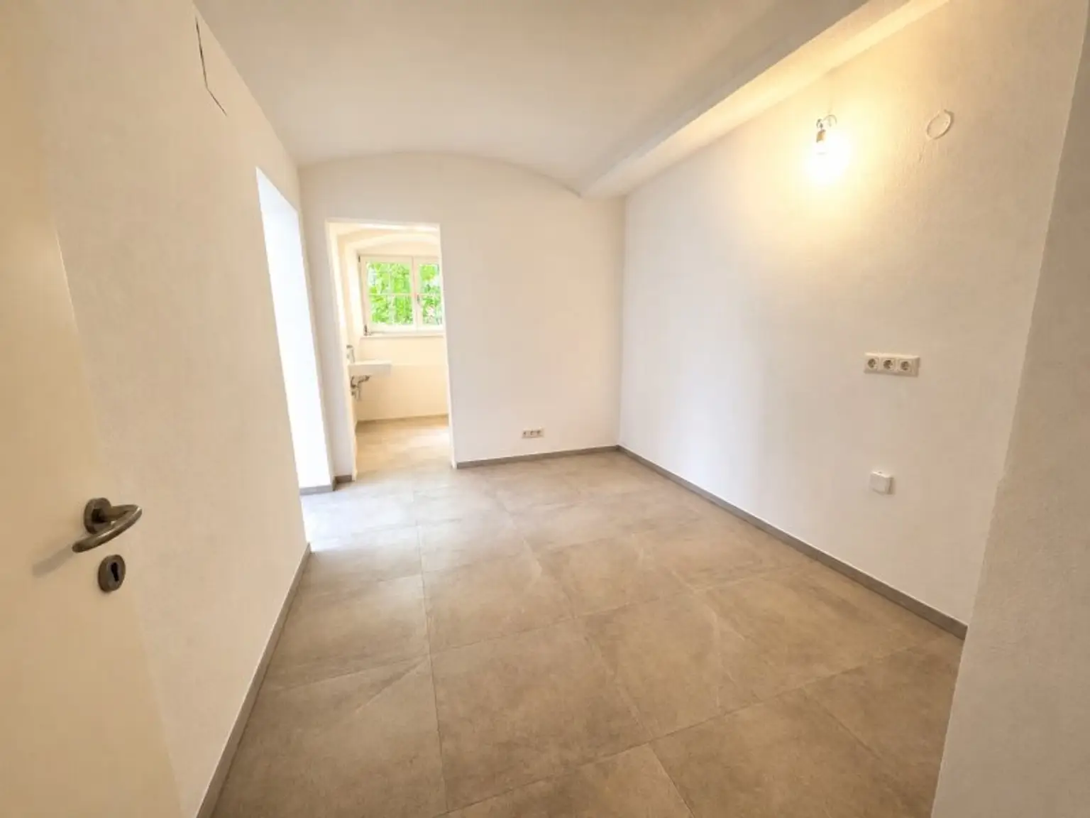 Vorraum/Küche Einliegerwohnung Anschlüsse vorbereitet