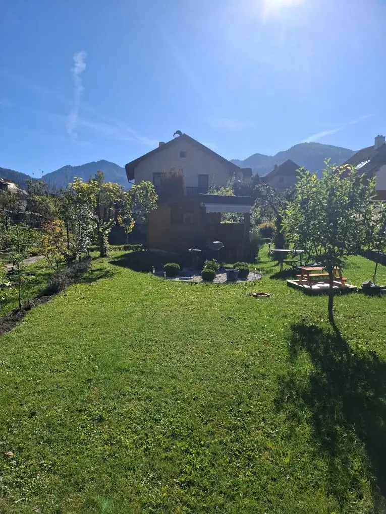 Renoviertes Zweifamilienhaus mit viel Grund in ruhiger Lage in Langenwang im Mürztal zu kaufen !