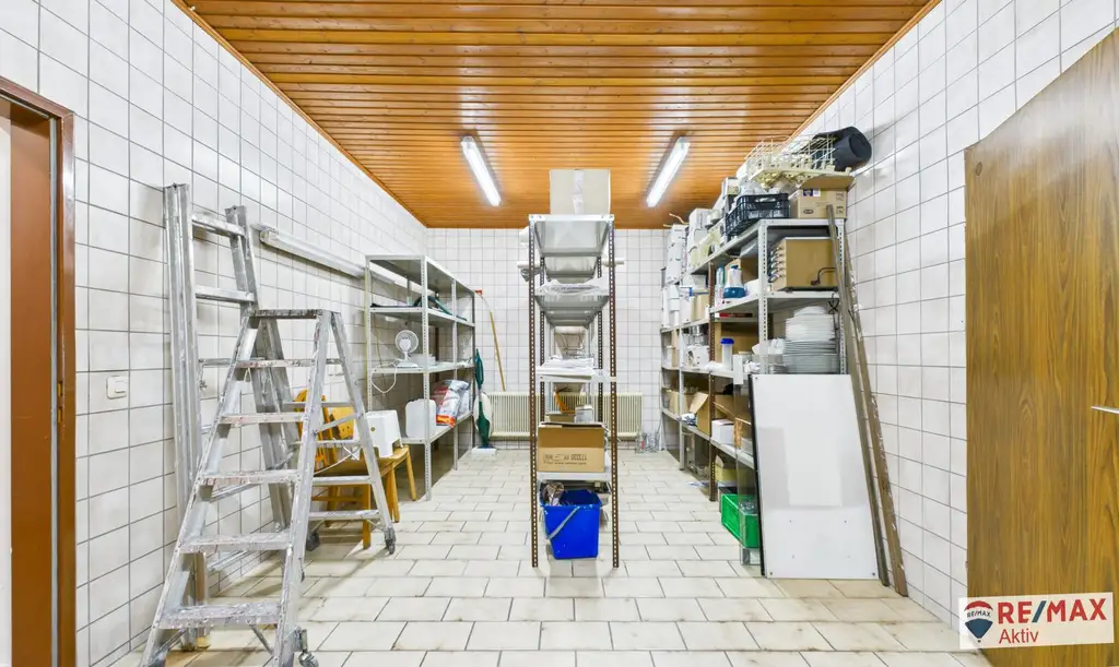 Voll ausgestattetes Gasthaus mit Wohnung in Angern an der March