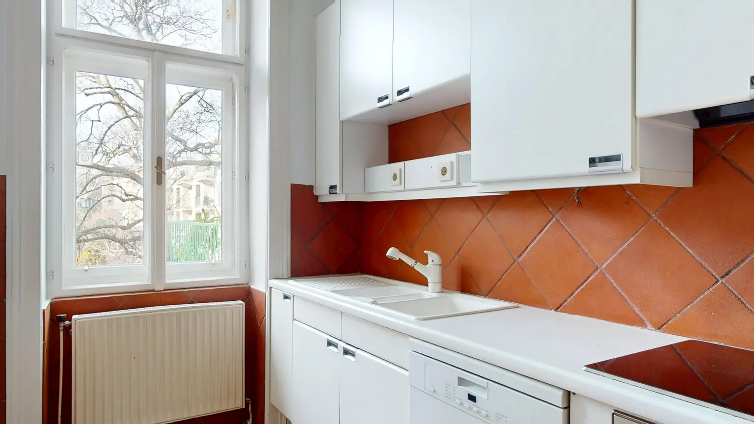 Döblinger Hauptstraße/Reithlegasse: Stilvolle Beletage-Wohnung - Terrasse - Hervorragende Infrastruktur und Verkehrsanbindung