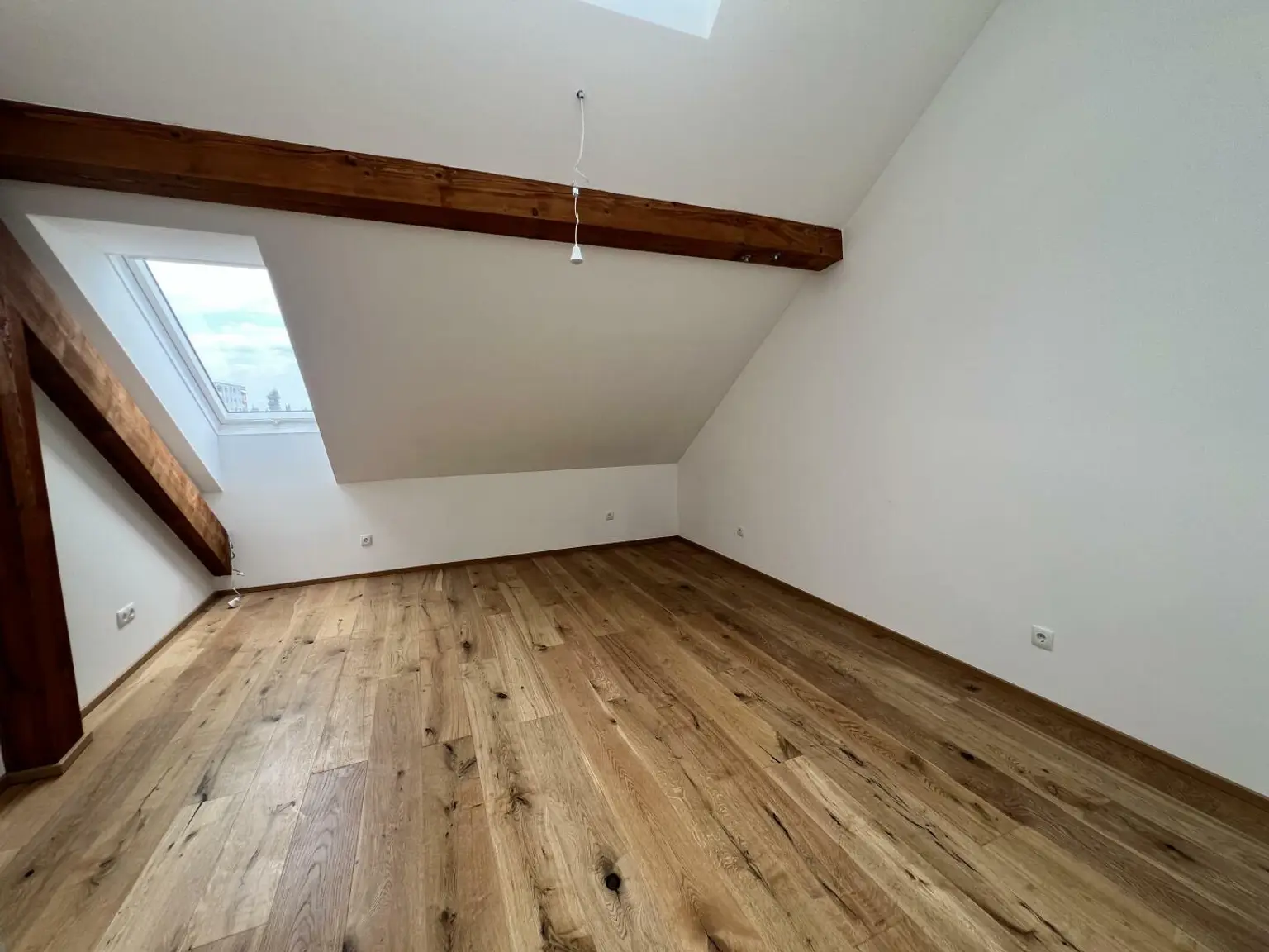 Penthouse-Wohnung + 270m2 Dachterrasse zur Miete als Wohnung oder Büro