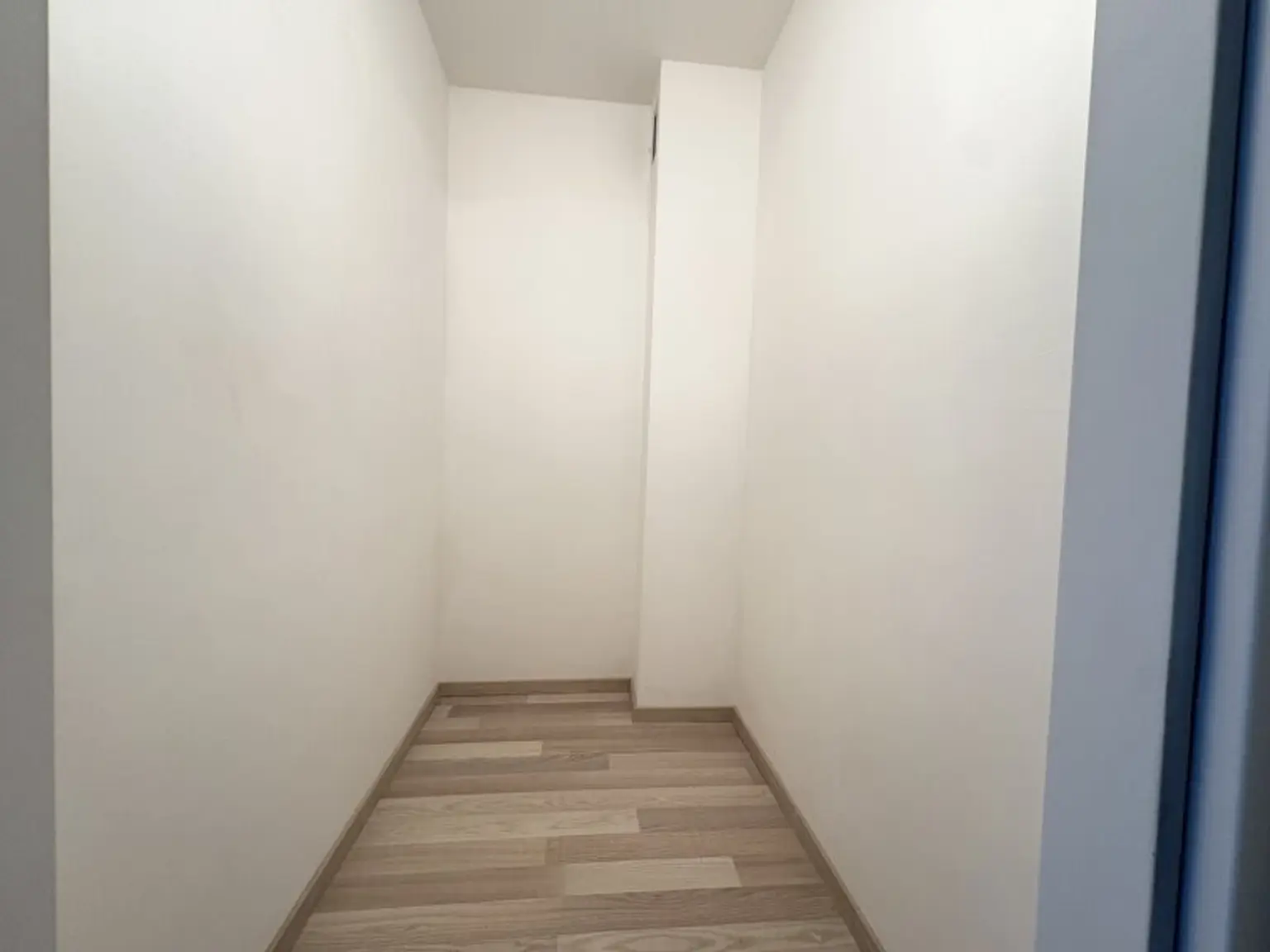 Gepflegte 2-Zimmer Wohnung mit Loggia -Traisenparknähe