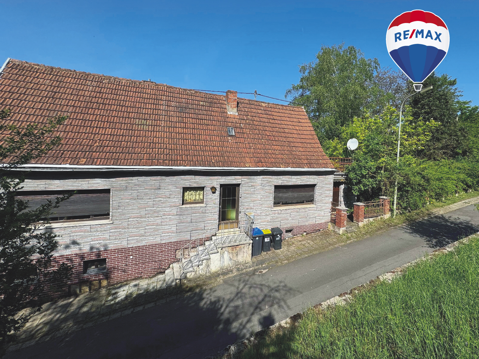 Zwischen Natur und Stadt: Wohnhaus mit Gestaltungsspielraum und urigem Extra in Niederkirchen