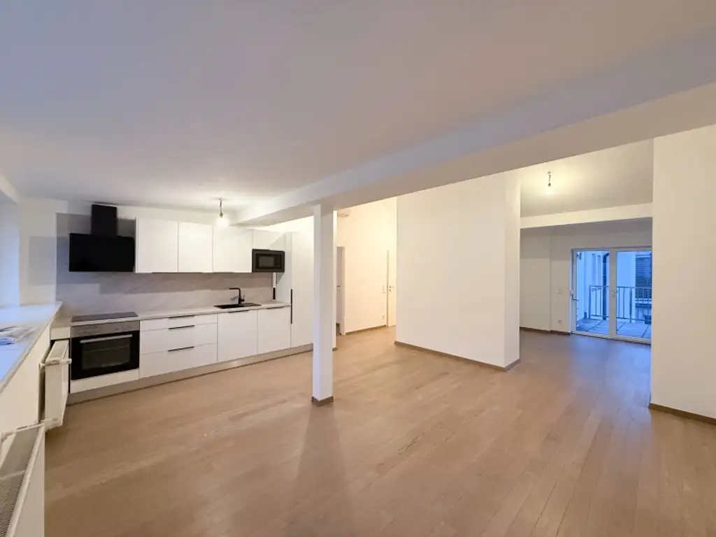 Großzügige 2-Zimmer Wohnung nahe U1 Keplerplatz in ruhiger Lage zu vermieten!