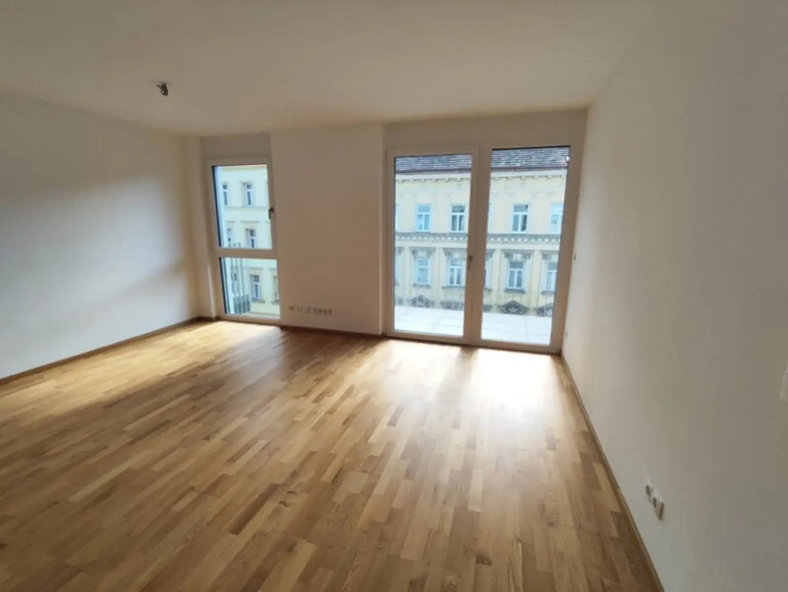 Modern wohnen in Meidling! Neubau 2-Zimmer-Erstbezug mit Balkon im 4. Liftstock - Top50