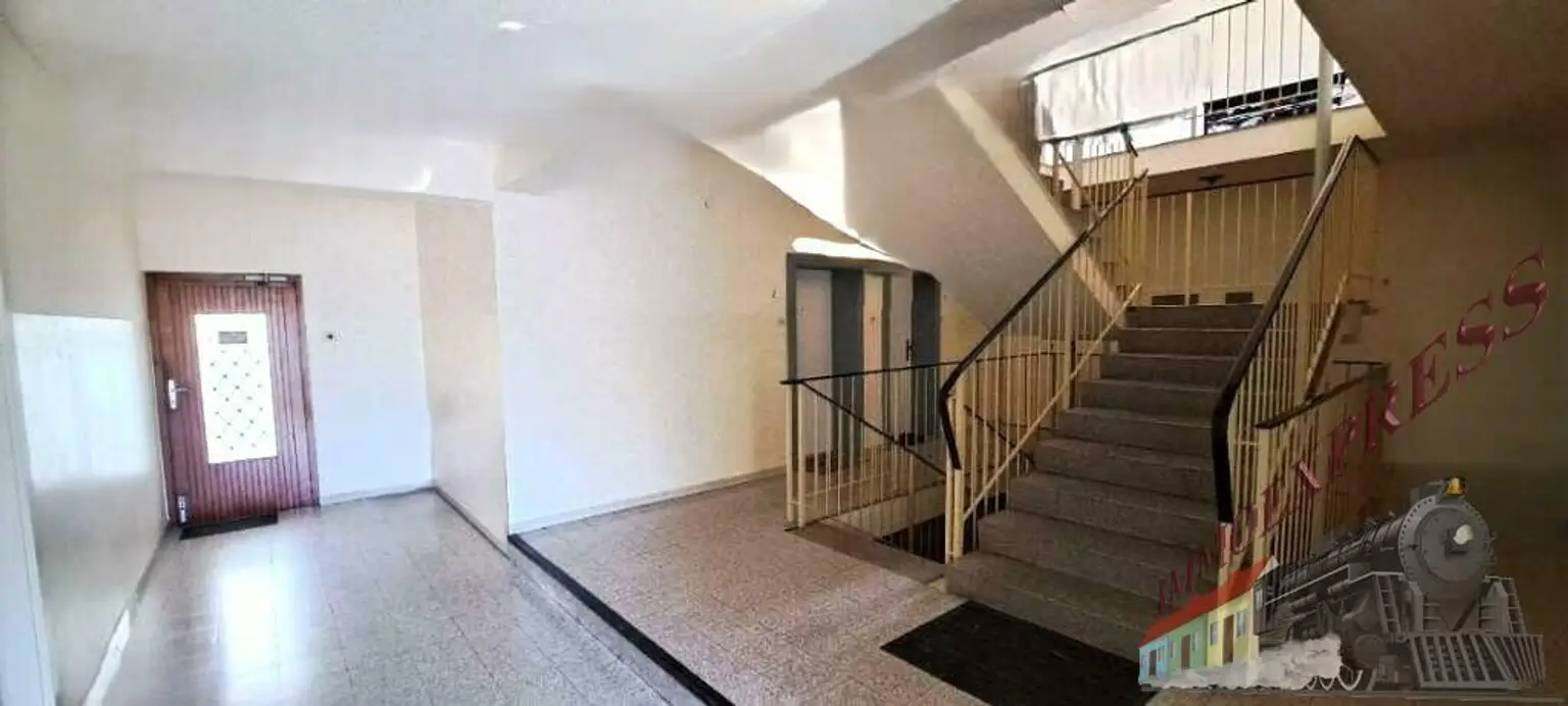 Sofortbezug möglich /  2 Zimmerwohnung mit Balkon in zentraler Lage,