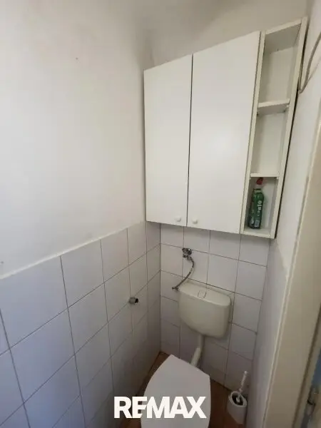 Extra Toilette