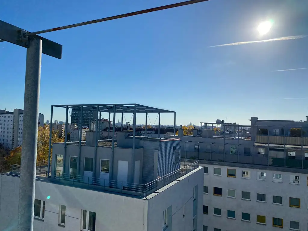 DG-Wohnung mit 2 Terrassen auf Wohnebene und phänomenalem Fernblick über Wien