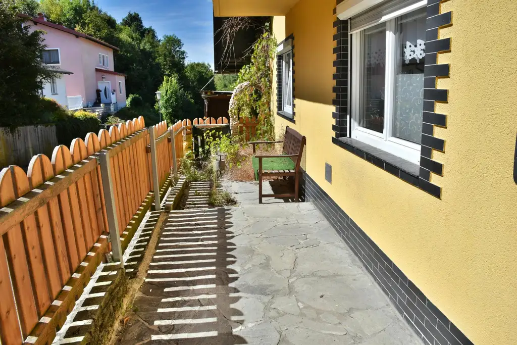 Sanierungsbedürftiges Wohnhaus in Waldrandlage