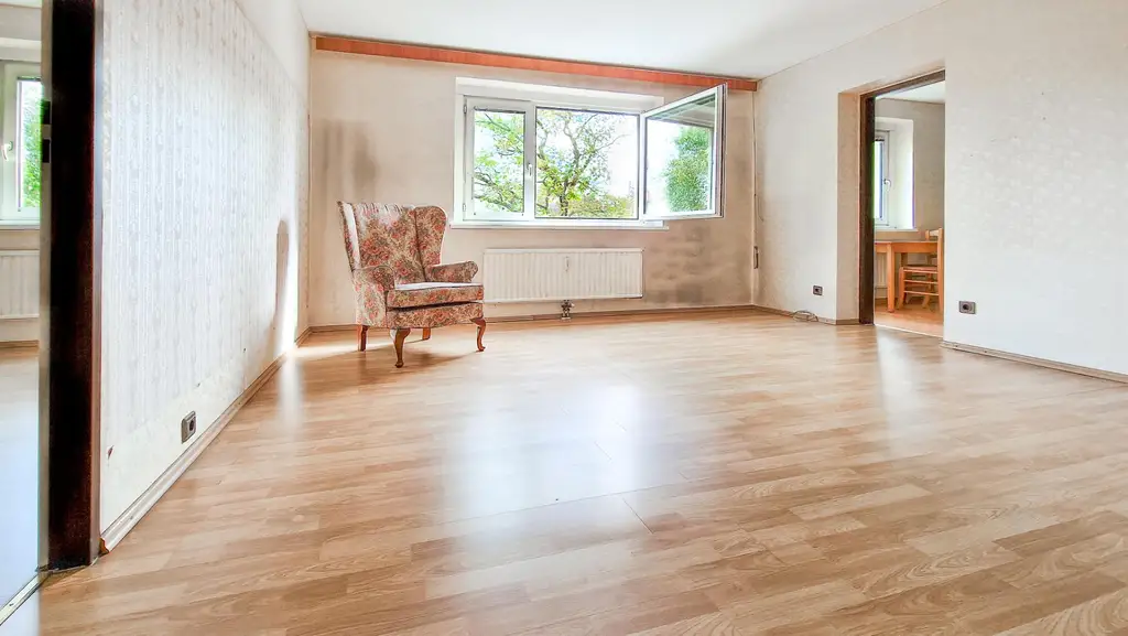 Helle Eigentumswohnung mit Grünblick im 3. Liftstock eines thermisch sanierten Hauses