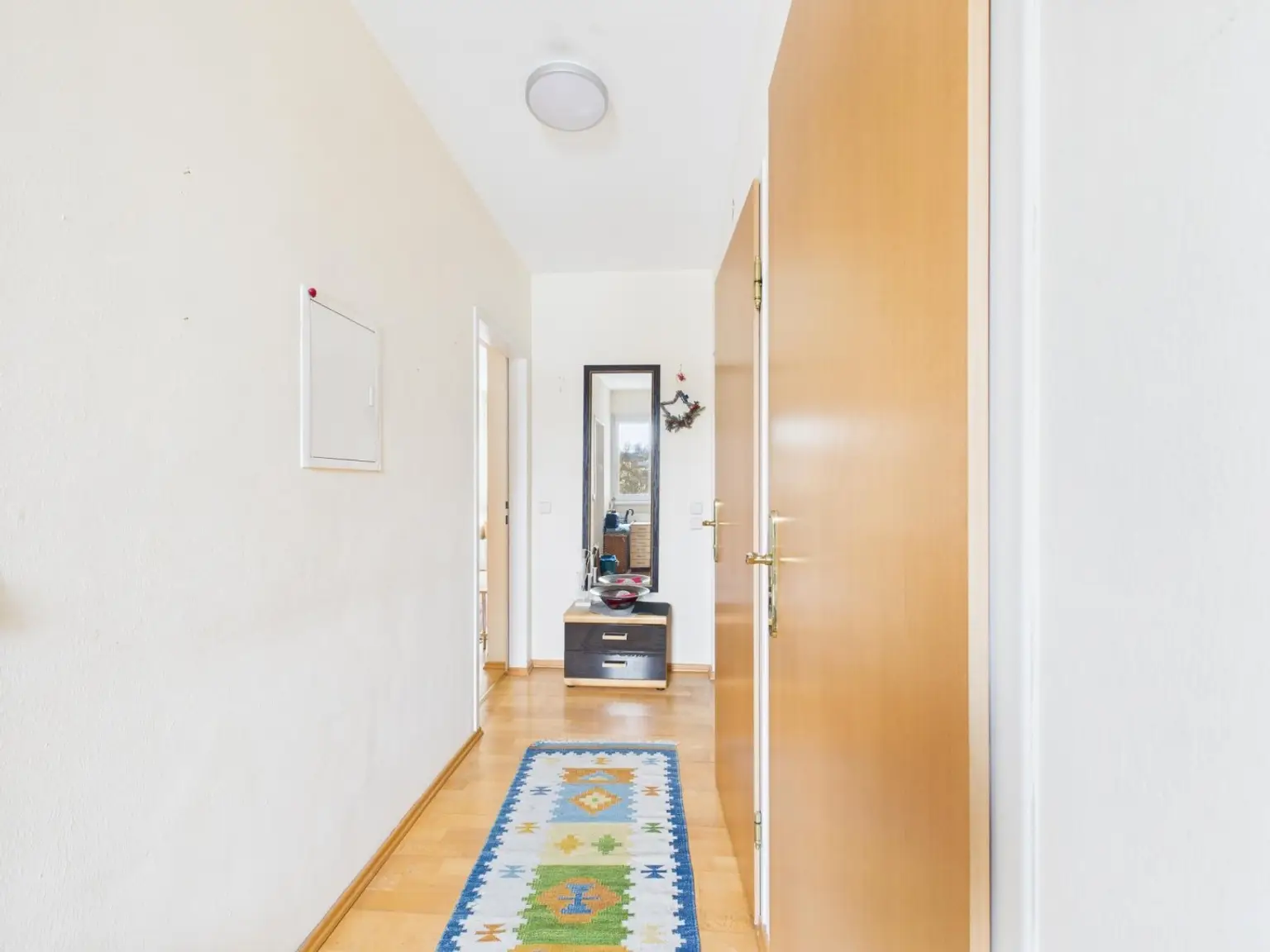 CAM04191G0-PR0073-STILL009