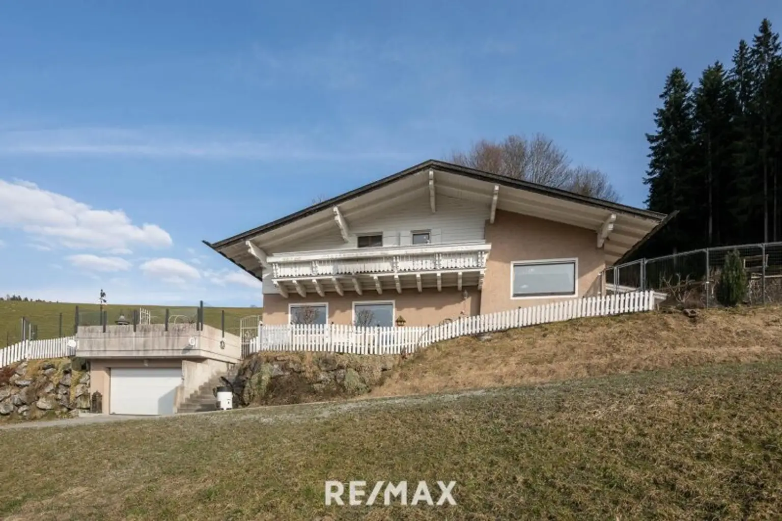"Wo Lebensqualität beginnt" - Haus mit Panoramaausblick in Pfarrwerfen!