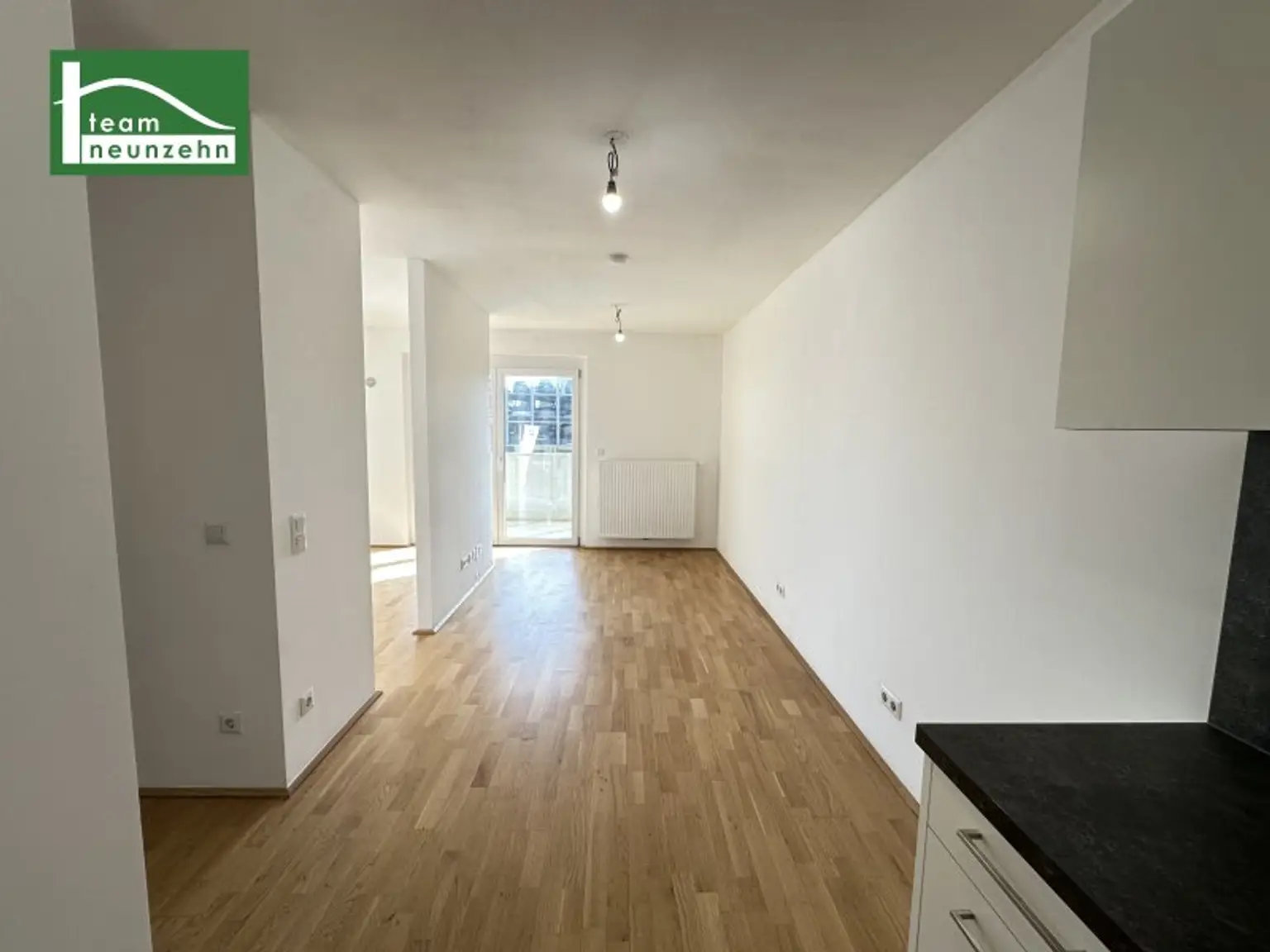LEO 131 - Sonnige 2.5-Zimmer Wohnung mit Balkon und Abstellraum! Gut angebunden und dennoch viel Grün in der Nähe!