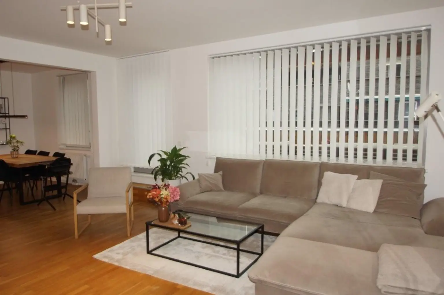 15 Wohnzimmer ETW 1220