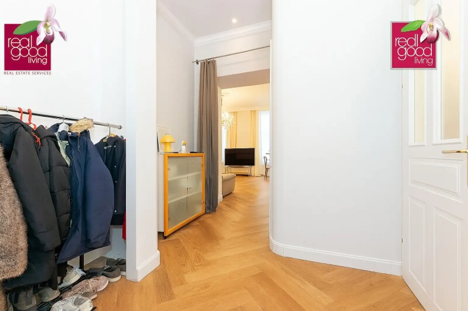 Wien Mitte: 4-Zimmer-Altbau | Luxussanierung | Balkon genehmigt | Nähe U3/U4 & Innenstadt !!