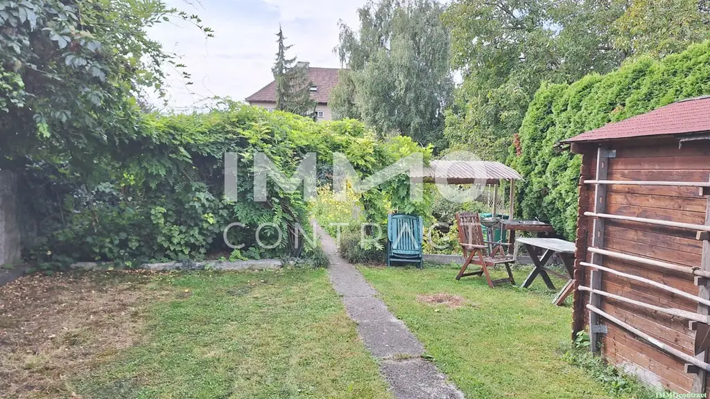 Geräumiges Mehrfamilienhaus mit großem Garten, sowie ehemaligen kleinen Geschäftslokal neben Bahnhof