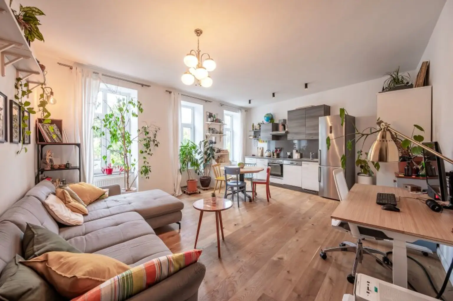 ++NEU++ Premium 2-Zimmer ALTBAUWohnung in fantastischer Lage mit Balkon!