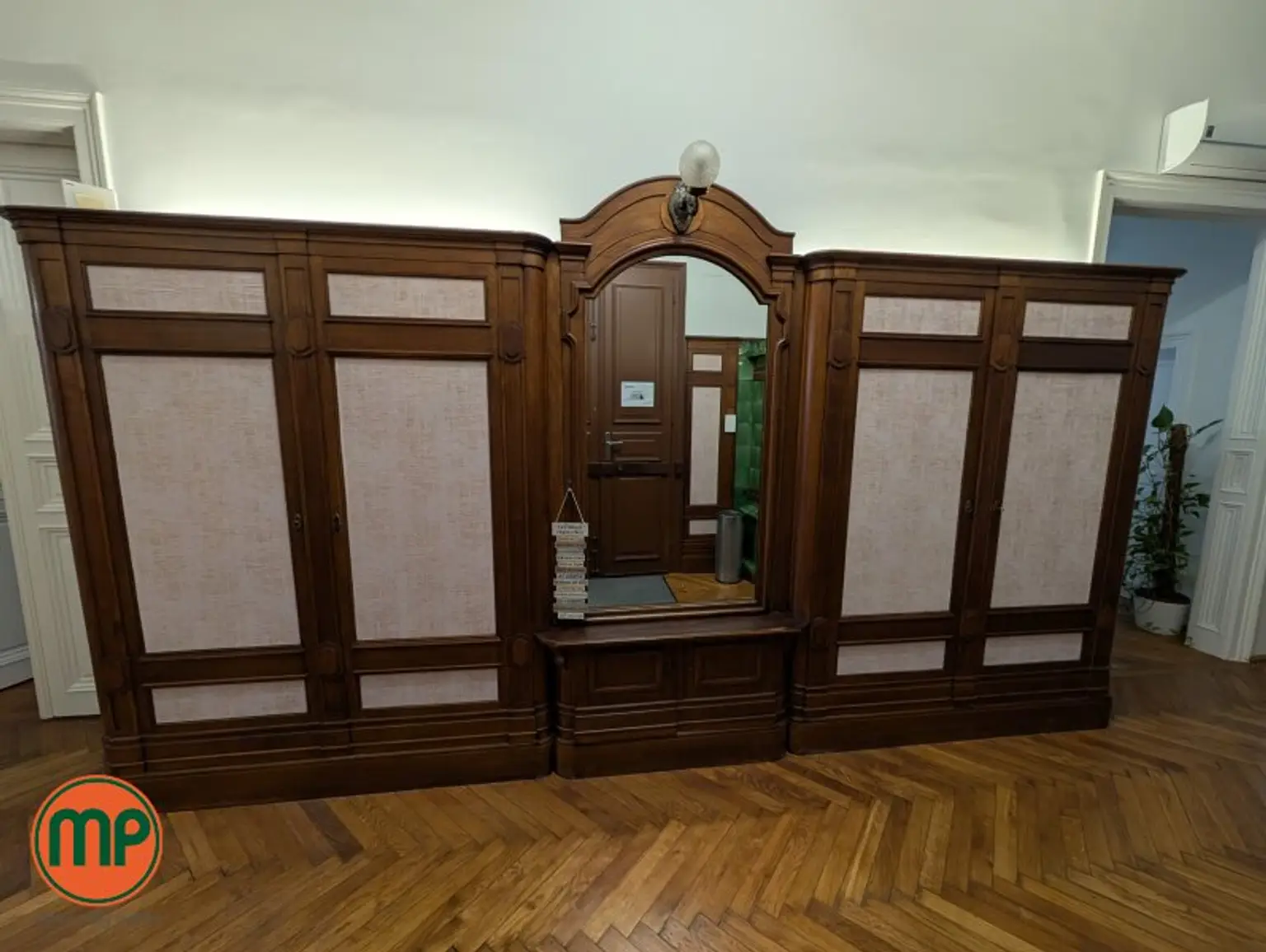 PER ASPERA AD ASTRA – Geschäftsräumlichkeit auf höchstem Niveau