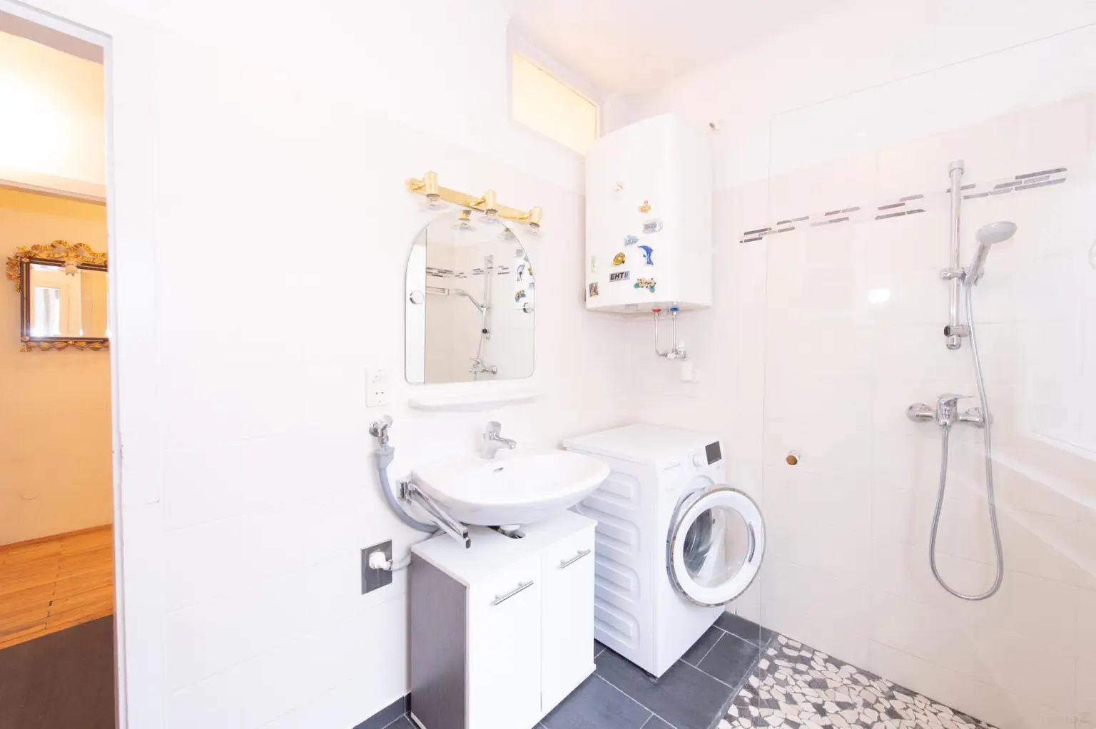 Schönaugasse 44_4-09