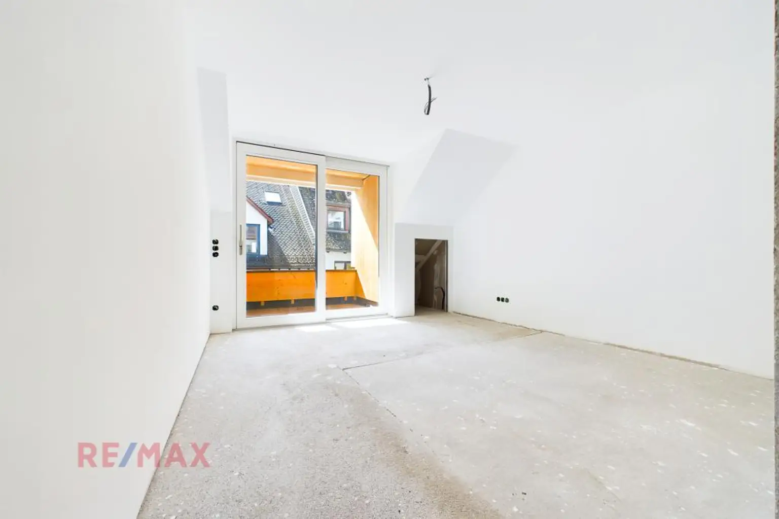 Zimmer UG inkl. Loggia
