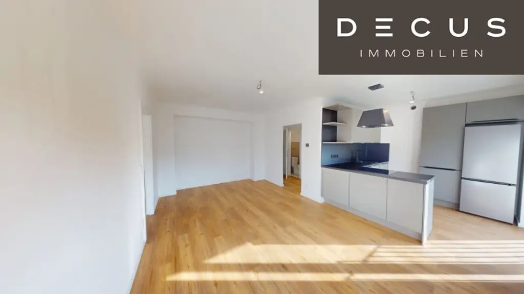 | STILVOLLE NEUBAUWOHNUNG IM 4.STOCK | ERSTBEZUG NACH SANIERUNG | AB DEZEMBER