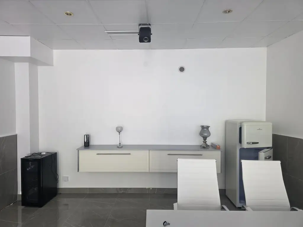 Wohnen und Arbeiten - Büro - Geschäft - Lager