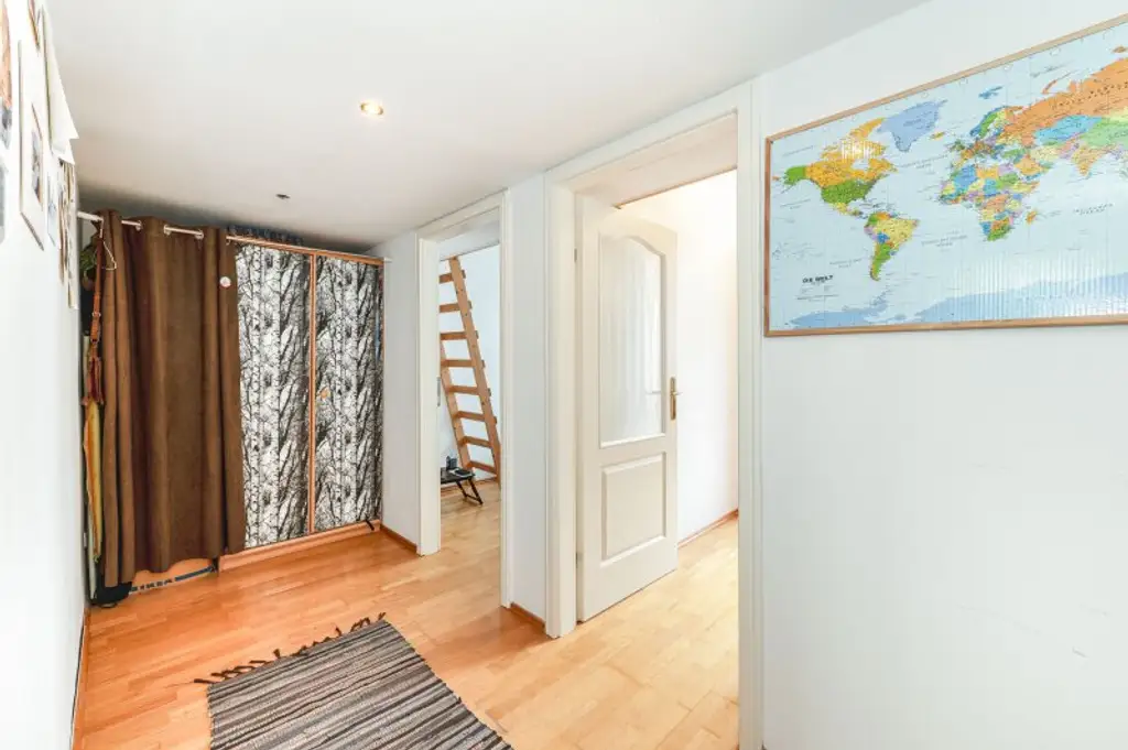 Charmante Wohnung in Hietzing – Stil, Raum und Atmosphäre in der Testarellogasse