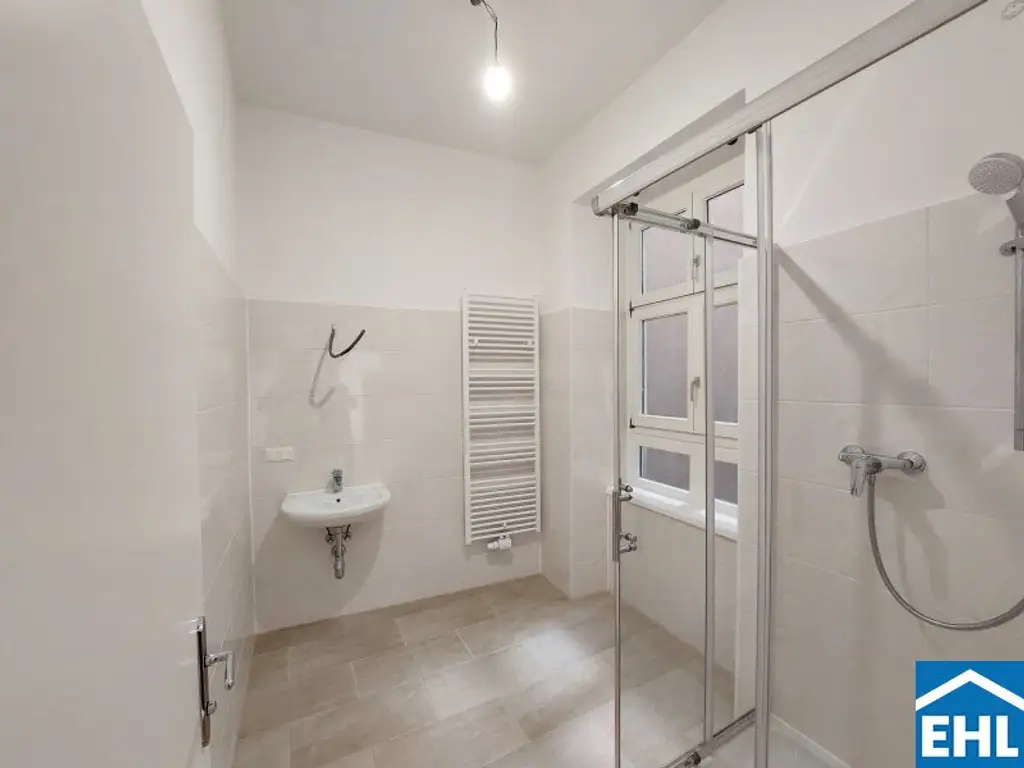 ERSTBEZUG nach Sanierung - WG-Hit mit 6 Zimmer im Karmeliterviertel