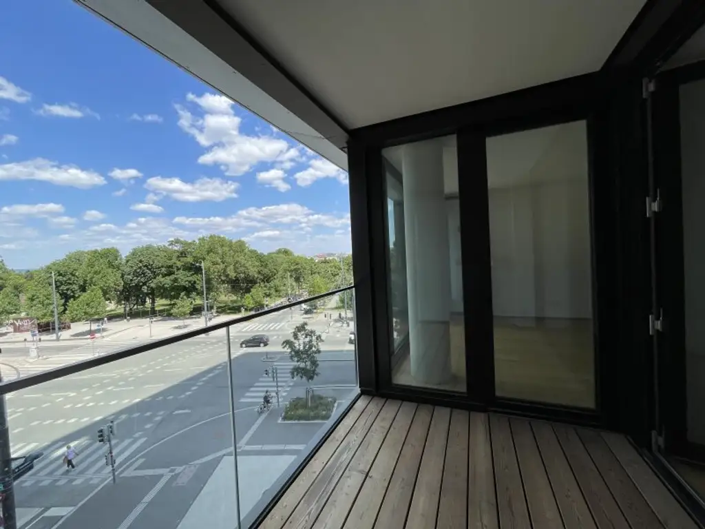 UNBEFRISTETE 2-Zimmer Neubauwohnung mit Freifläche + Extras im Haus