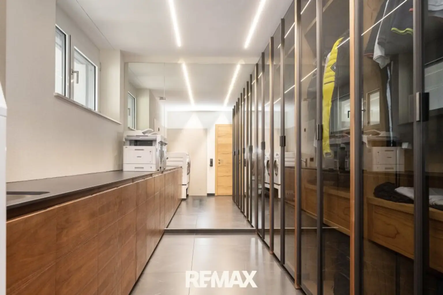 Ankleide/Schrankzimmer/Hauswirtschaftsraum