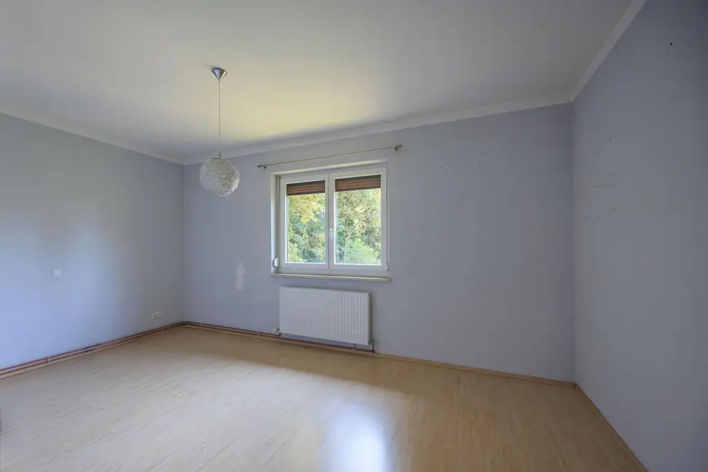 Mehrfamilienhaus mit Park