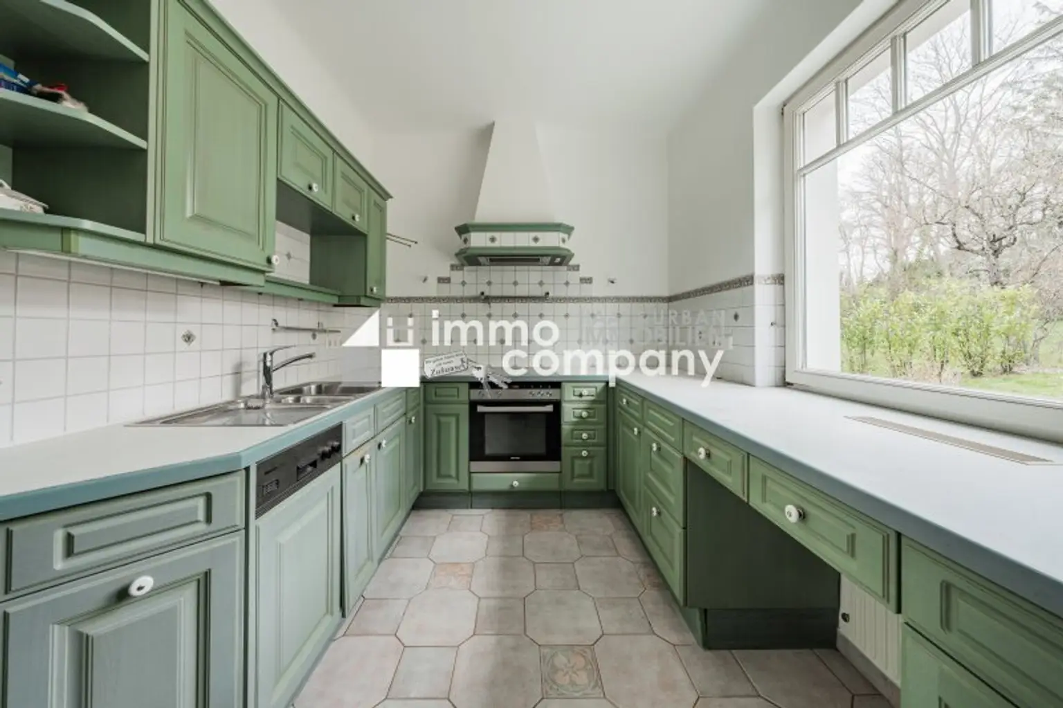 Potential - Altbaucharmante Familienvilla mit 9 Zimmern auf 3 Ebenen in Grinzinger Best Lage