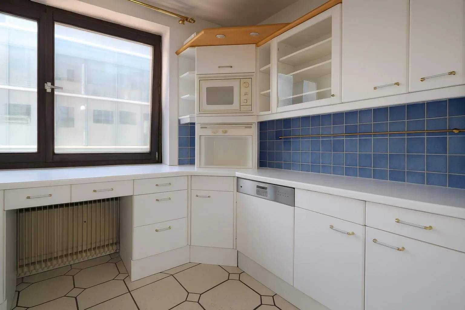 Anleger Aufgepasst - Attraktive 5 Zimmer Wohnung voll vermietet!