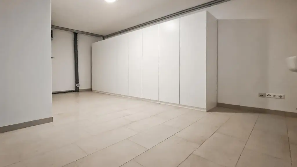 Niedrigenergie-Doppelhaushälfte in Mauer. 5 Zimmer, Terrasse, Garten und Autostellplatz