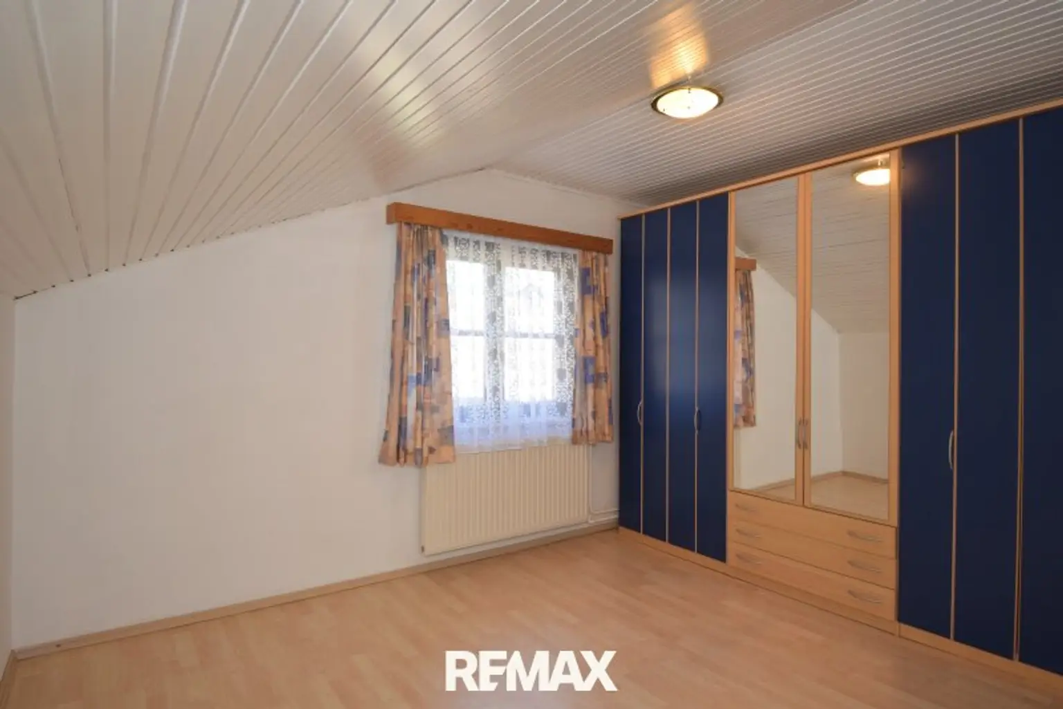 Zimmer im Obergeschoß