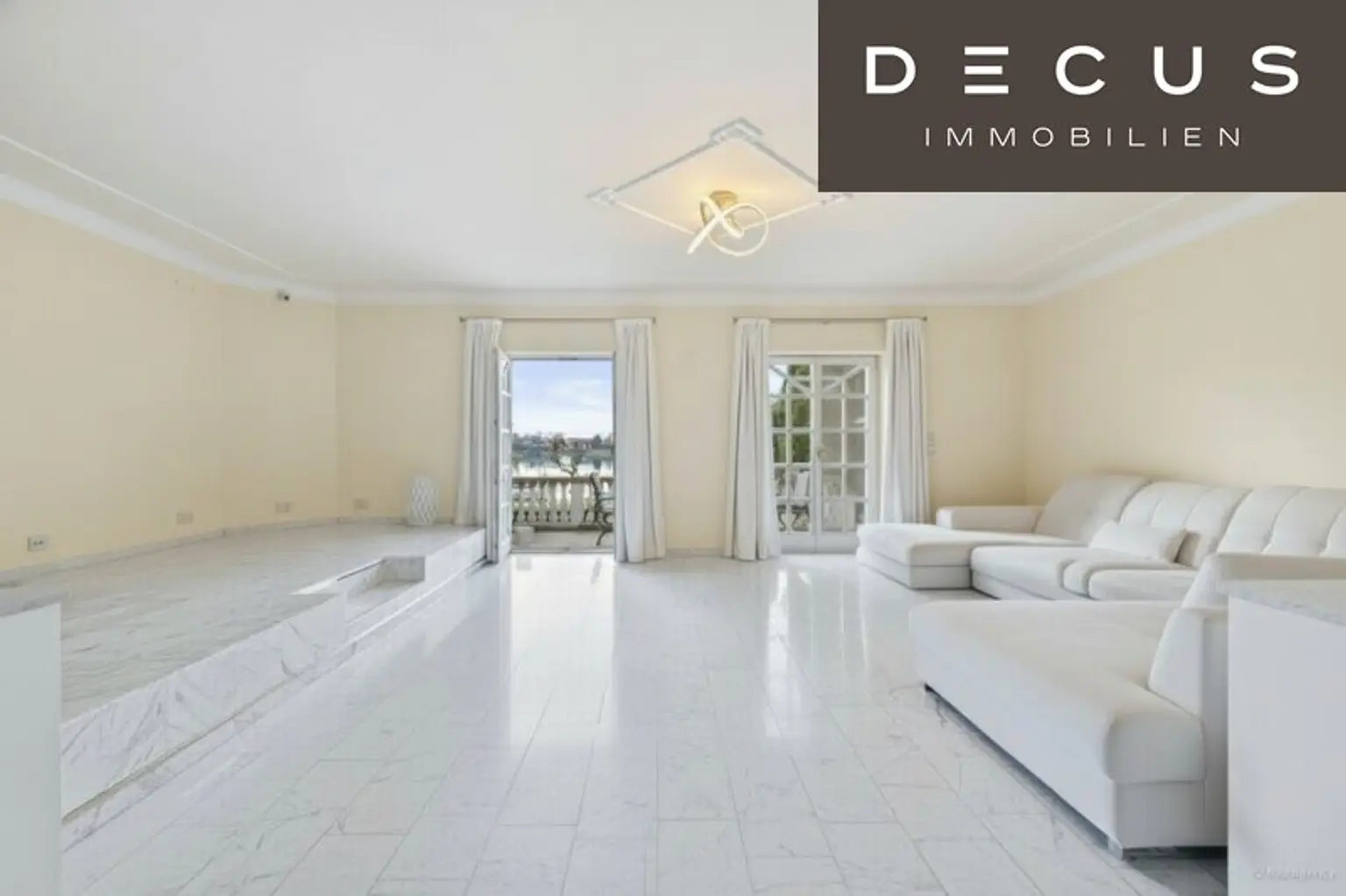 Seevilla Elisabeth | exklusiver Doppelgrund am privaten Seeresort