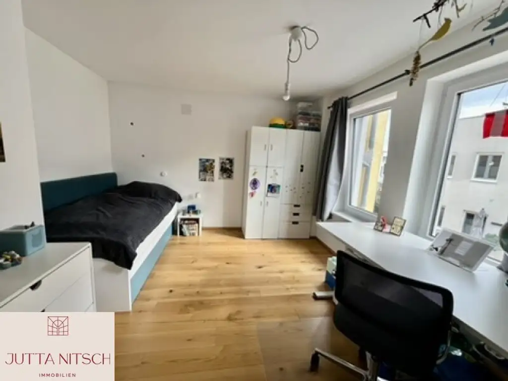 Elegante 4-Zimmer-Maisonette mit Terrasse und Autoabstellplatz - Gumpoldskirchen