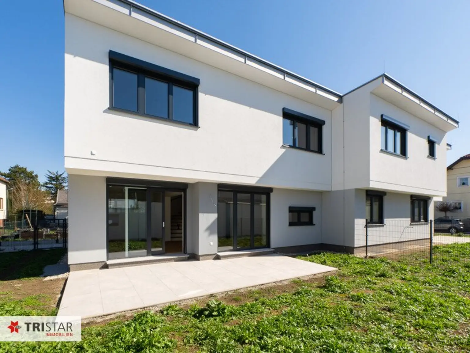 Moderne Doppelhaushälfte in Wien – Erstbezug mit Garten und Terrasse! Ideal für Familien!