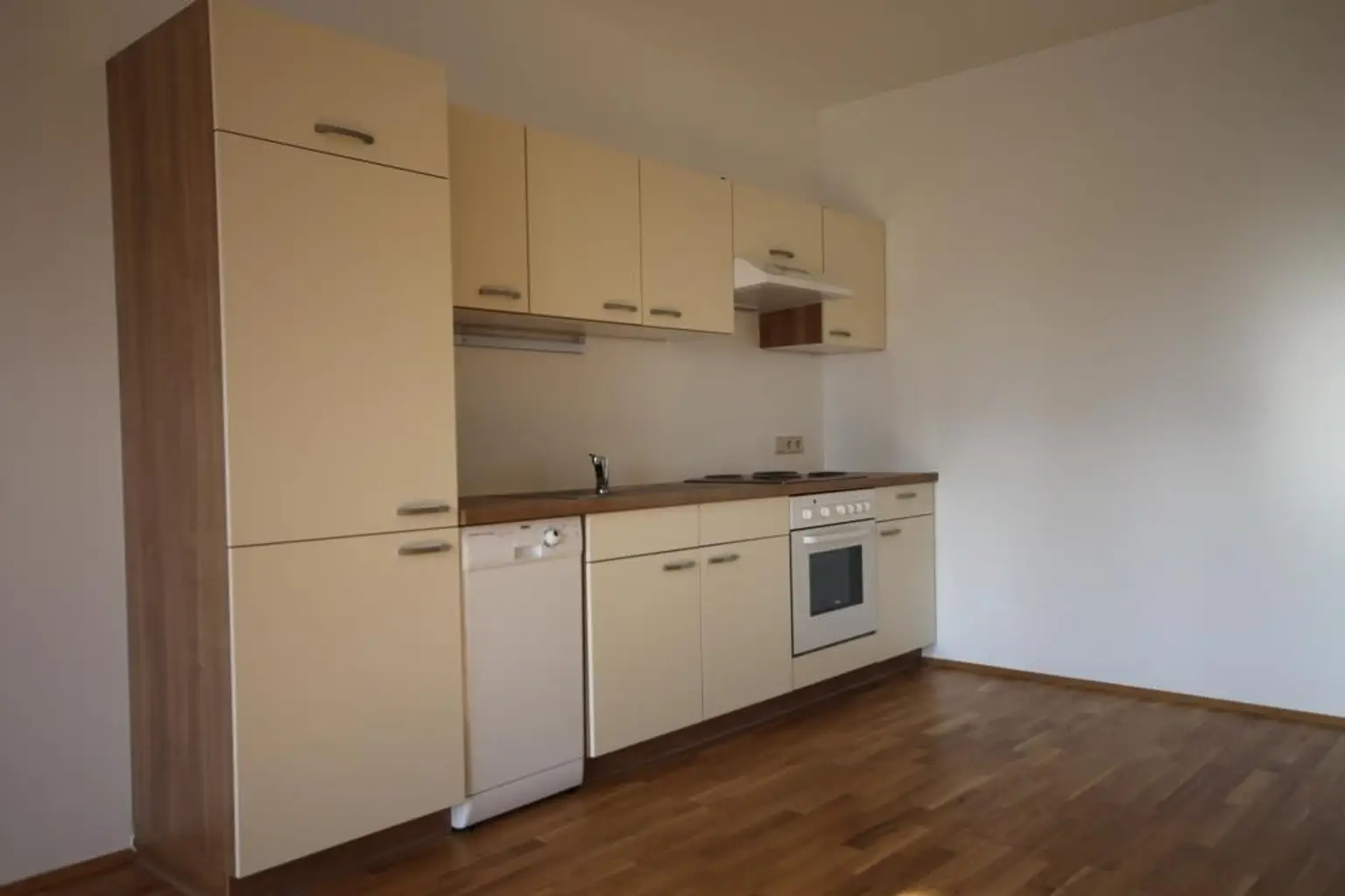 2-3 Zimmer Mietwohnung mit Balkon in Hall  IMS IMMOBILIEN KG