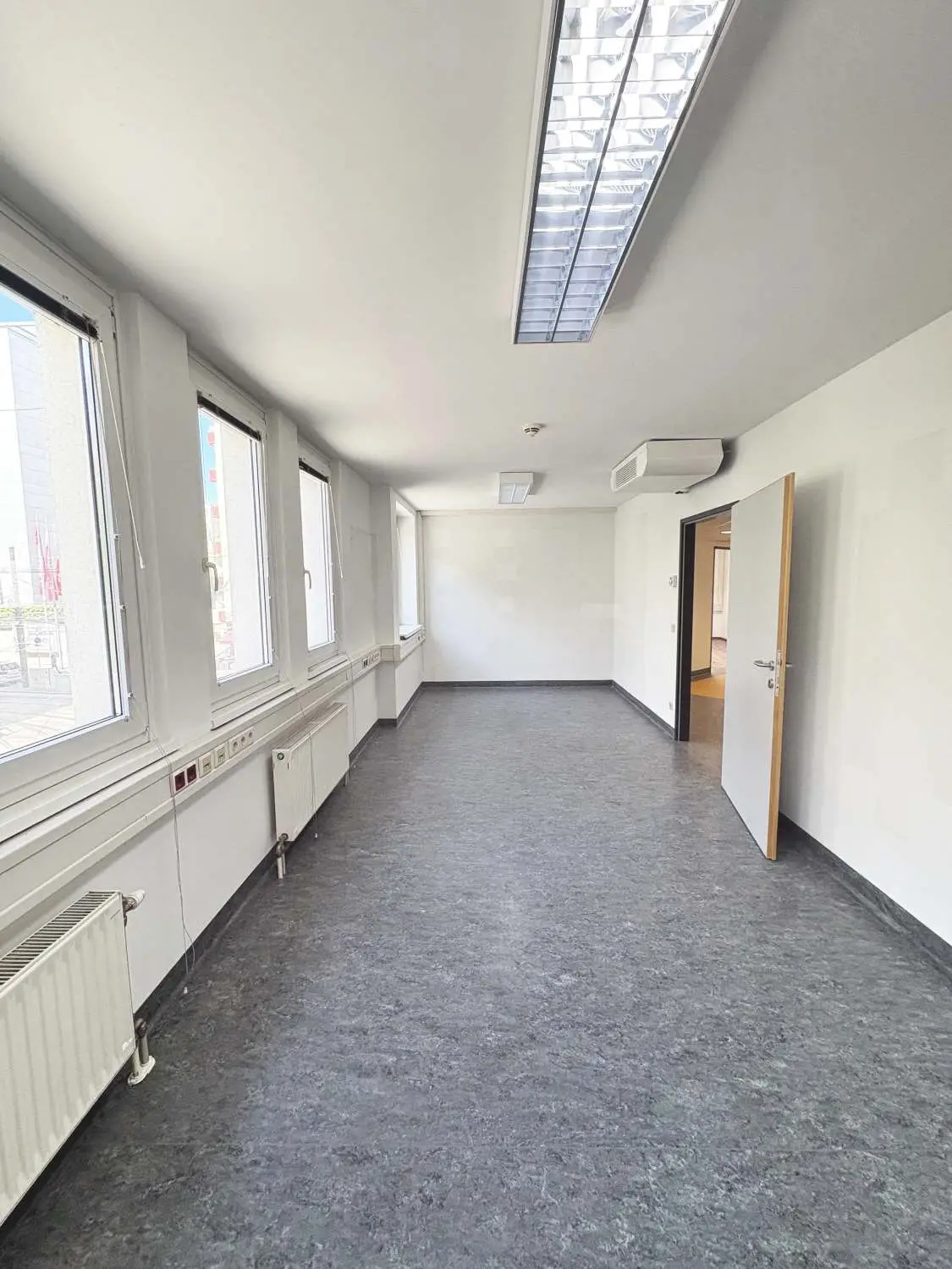 Büro 3 I