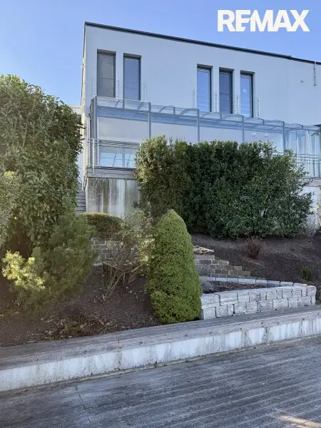 Wohnen am Wasser - ca. 189 m² Wohnfläche & direkter Seezugang auf Pachtgrund!