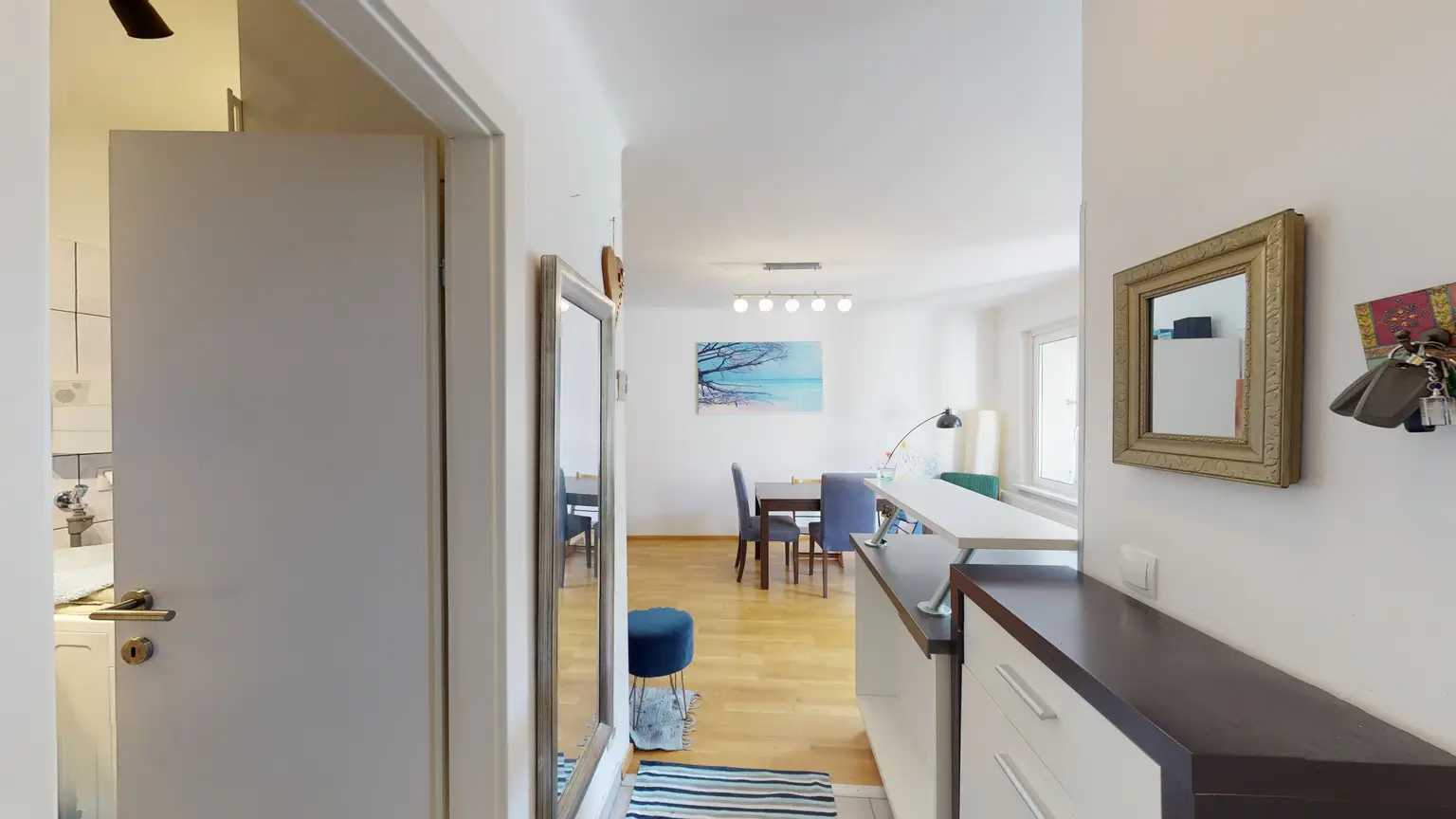 Helle Familienwohnung mit 2 Loggien und Gemeinschaftsgarten