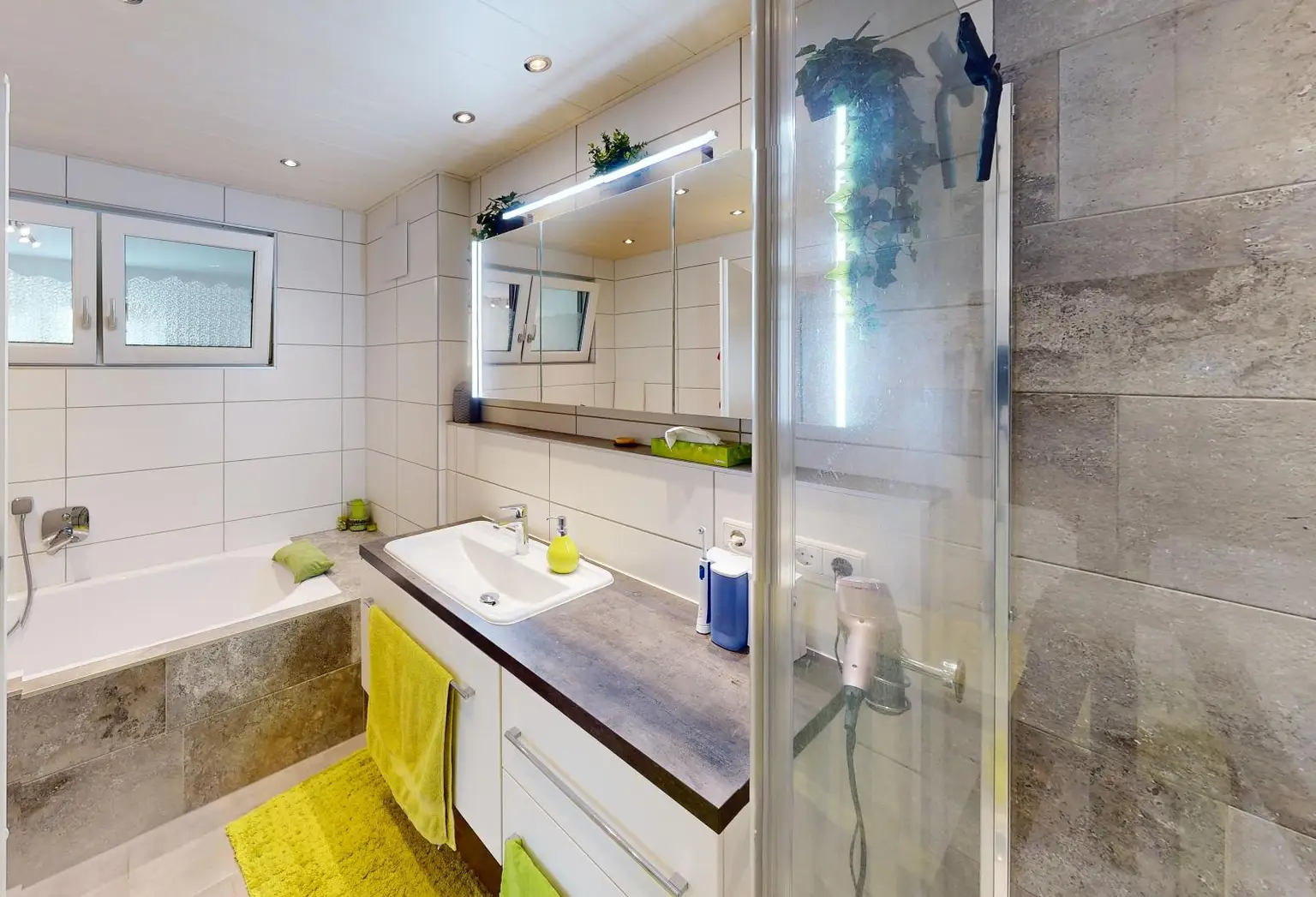 Hatting - Wohnung - Bad