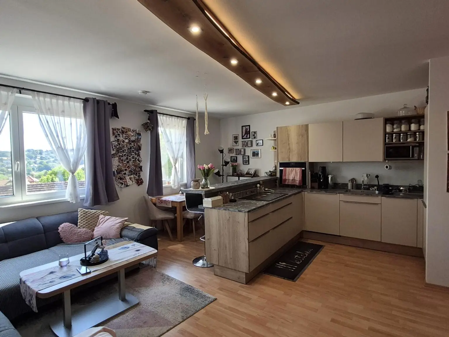 SCHÖNE MAISONETTEWOHNUNG IM ZENTRUM VON NEULENGBACH