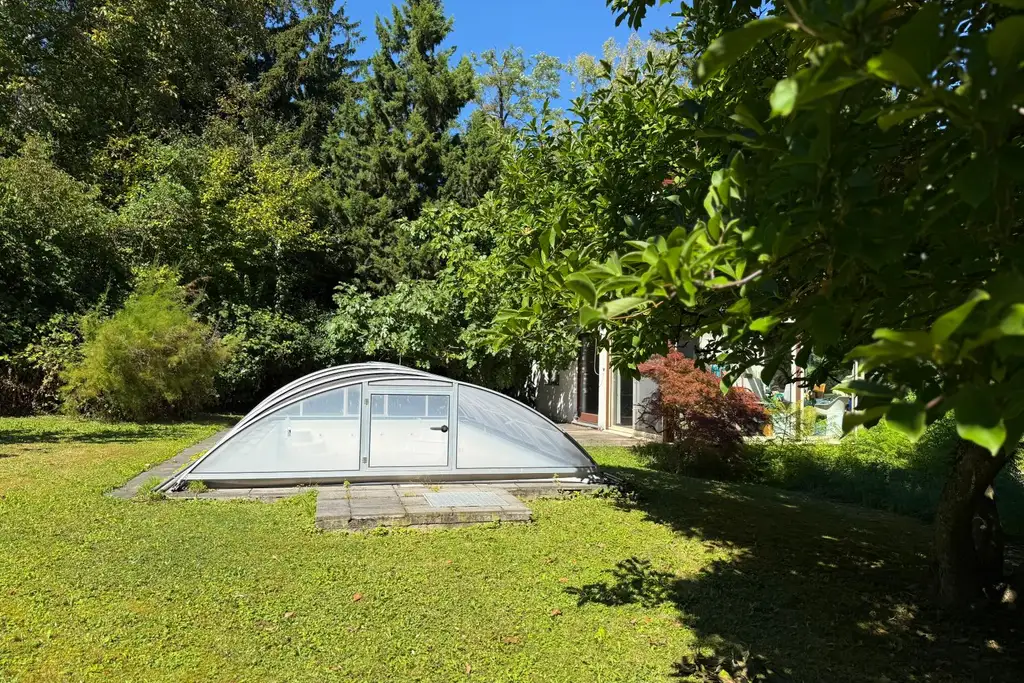 Traumhaftes Gartenparadies in Maurer BESTLAGE