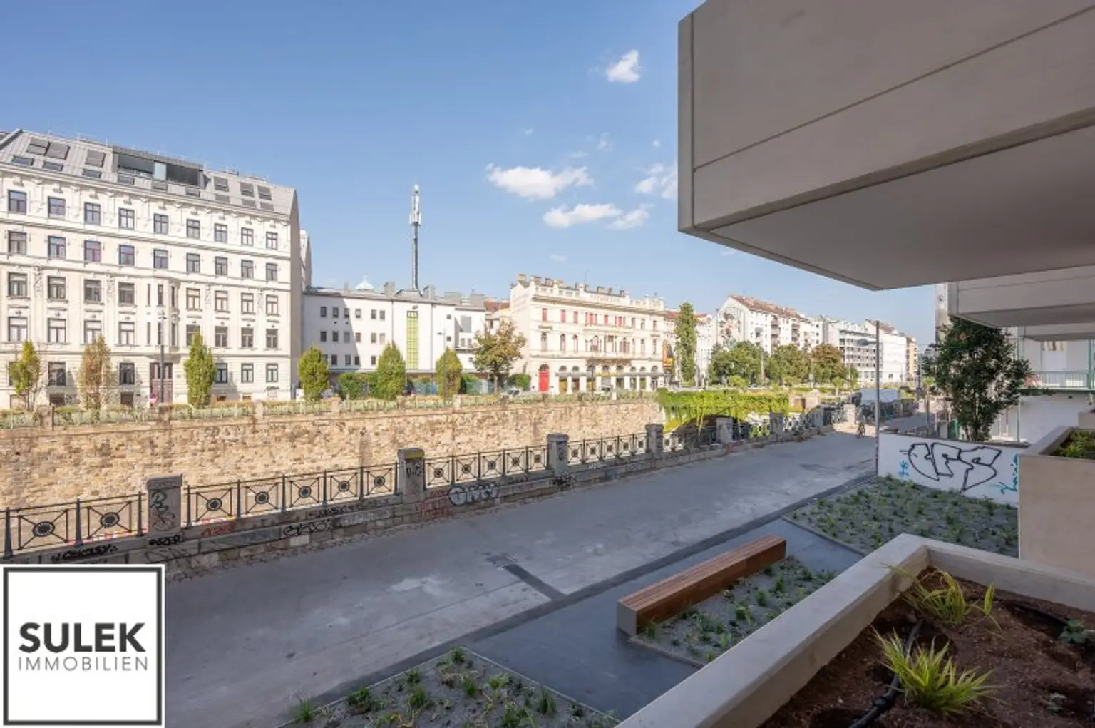 2 Zimmer Zweitbezugswohnung mit sonniger Loggia in wunderschönem Neubauprojekt "Schön102" nahe U4 - ab 01.11.25!
