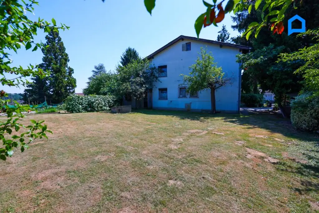 Zentrumsnähe mit Grünruhelage – Baugrundstück mit Entwicklungspotenzial - 1540m² - für Bauträger- Familien - Investoren