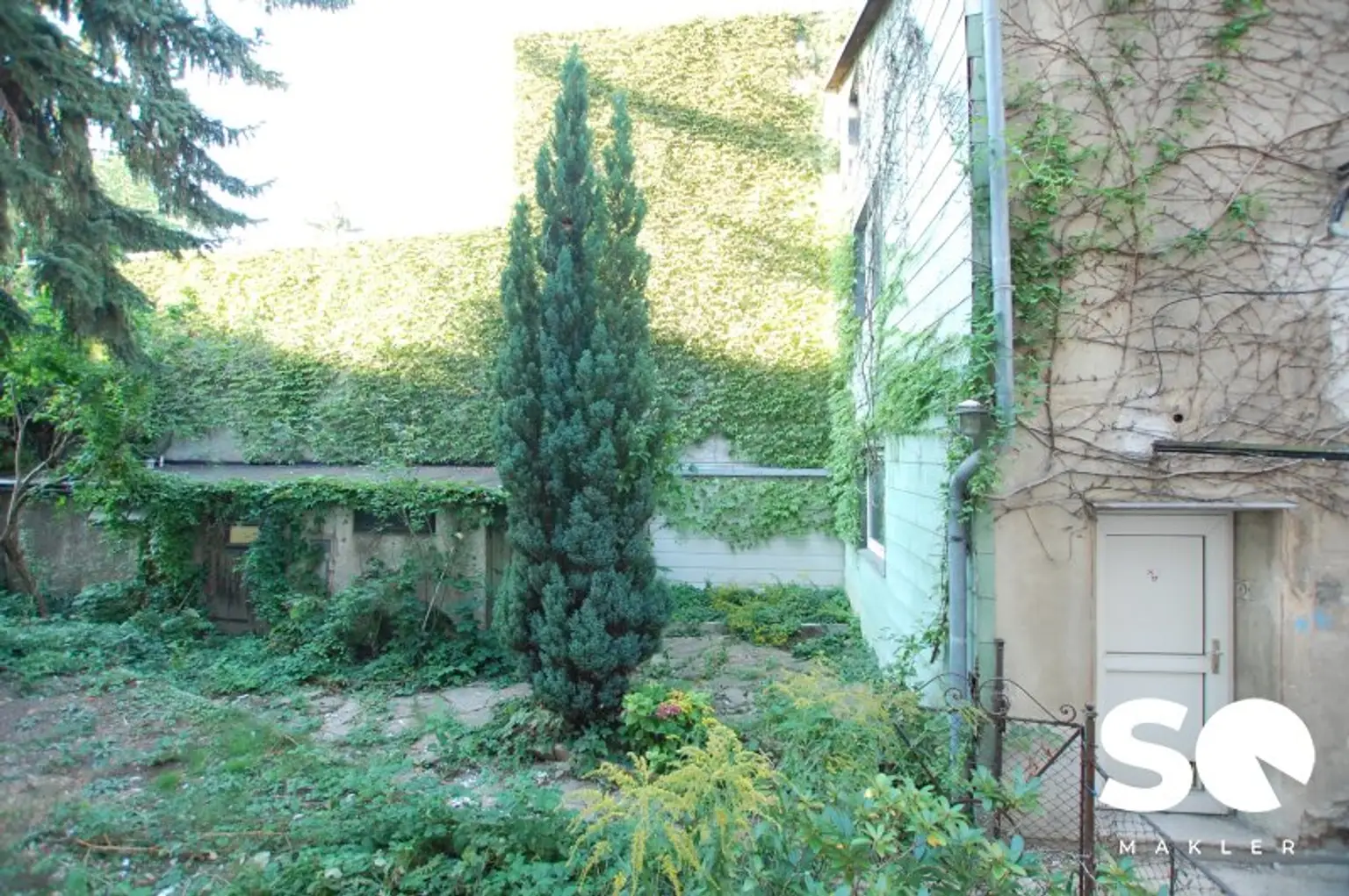 #SQ - CHARMANTES BÜRO MIT TERRASSE UND EIGENGARTEN IN ELEGANTEM GRÜNDERZEITHAUS IM ERSTBEZUG
